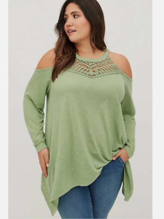 torrid Tops - TORRID Green Crochet Neck Cold Shoulder Long Sleeve Sharkbite Hem Top Size 2X